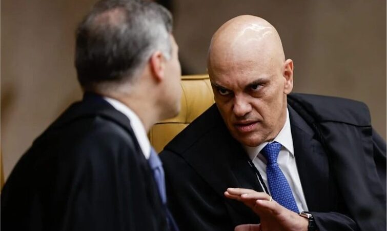 Moraes e Mendonça batem boca e quase chegam às vias de fato no STF