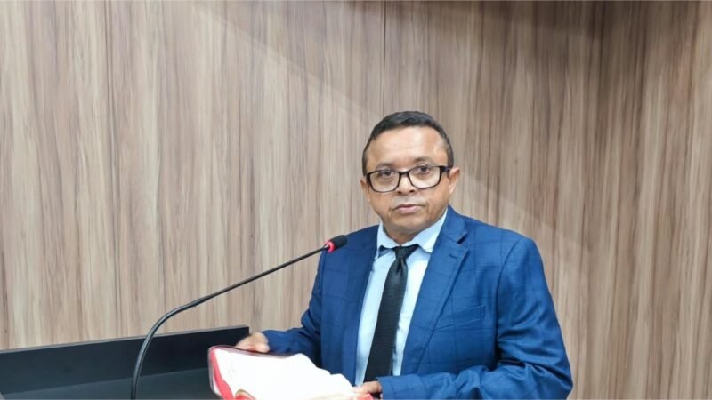 Jovenil da Saúde toma posse como vereador na Câmara de Várzea Grande