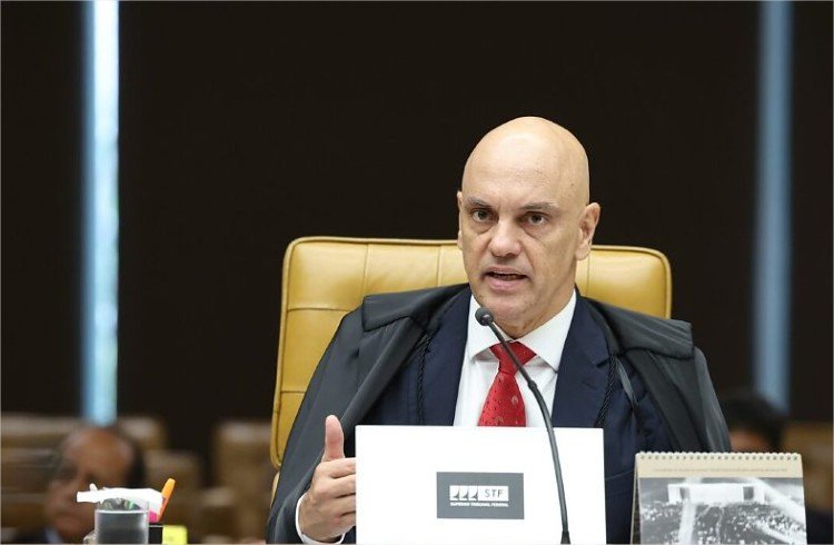 Vorcaro autorizou cartões de crédito do Master a filhos de Moraes: ‘Limite de 300 mil para cada’