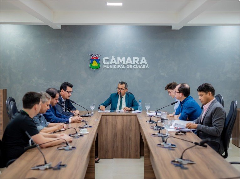Comissão de Defesa do Consumidor debate serviços de água, saneamento e transporte