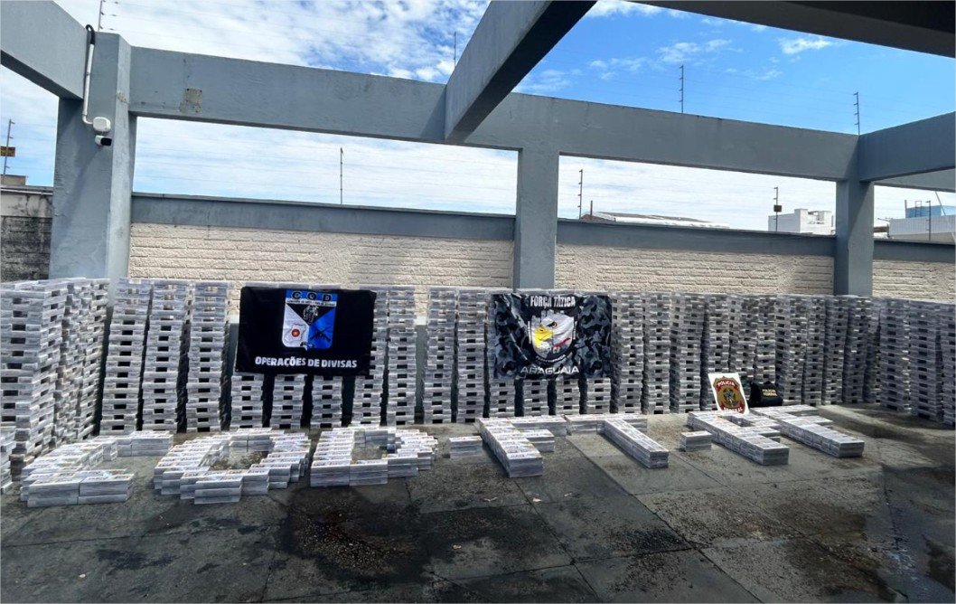Polícia apreende 500 mil maços de cigarros paraguaios em Barra do Garças