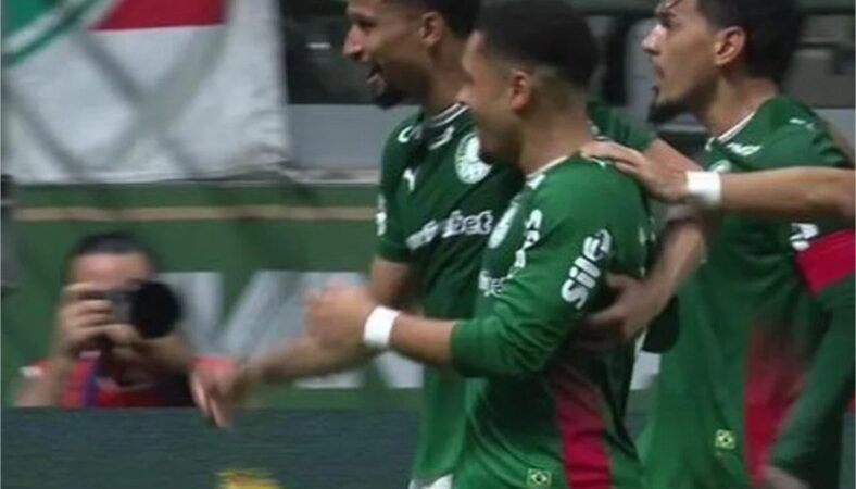 Vitor Roque desencanta pelo Palmeiras: “Recuperando confiança”