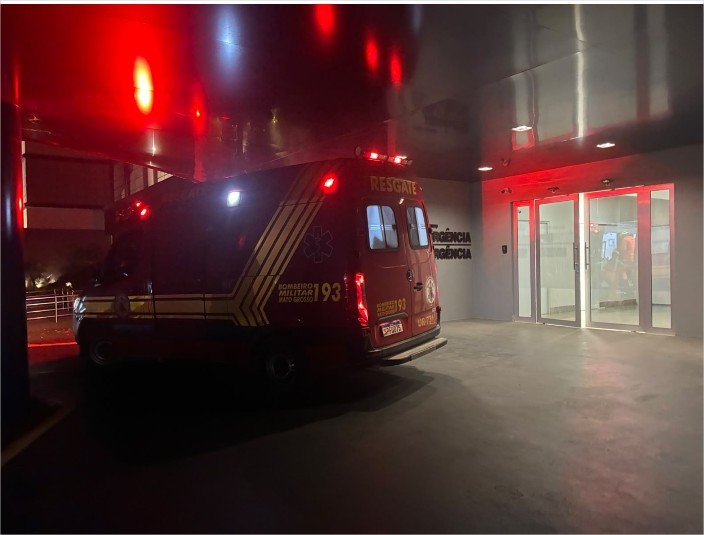 Corpo de Bombeiros socorre uma pessoa ferida por arma branca em Lucas do Rio Verde
