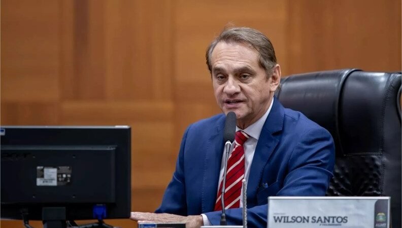 Wilson Santos critica demolições de casas e diz que medida não tem procedente em gestões anteriores de Cuiabá