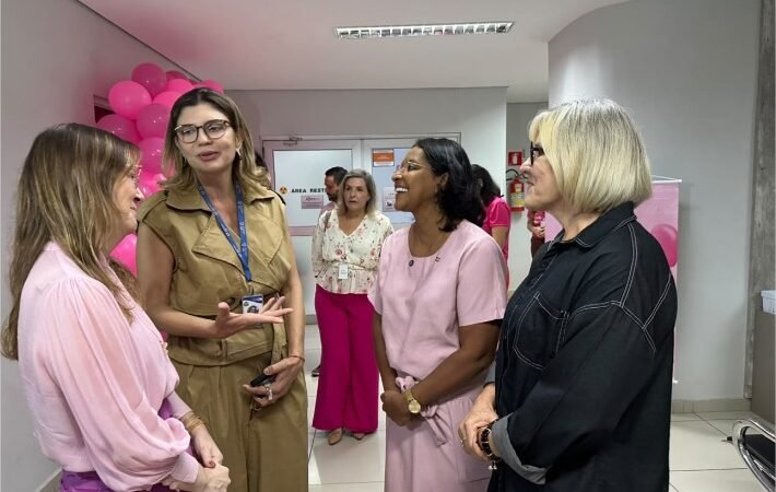 Gisela Simona defende cuidado permanente com a saúde da mulher e ampliação dos exames