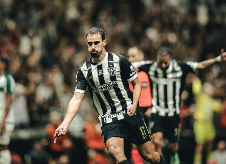 Na pressão, Galo vence o Coritiba e pula para o quinto lugar