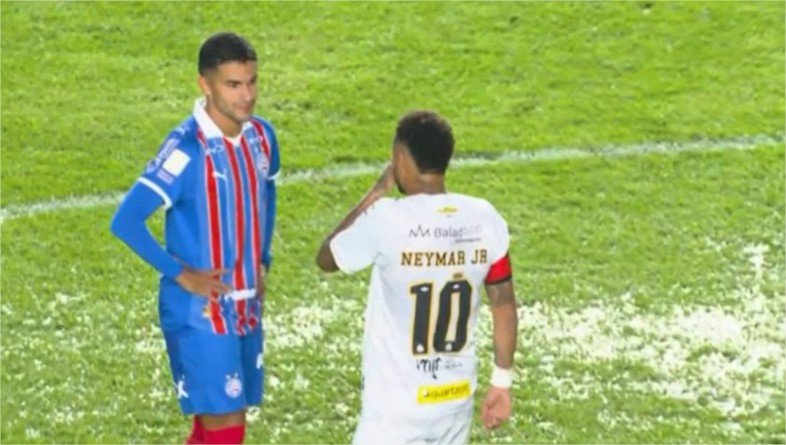 Neymar perde a cabeça, e é expulso após denúncia ao VAR