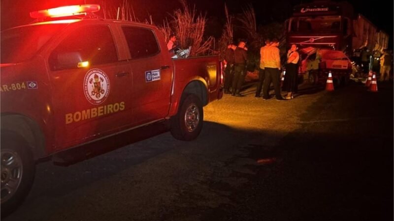 Corpo de Bombeiros resgata cinco corpos presos às ferragens após acidente na MT-140