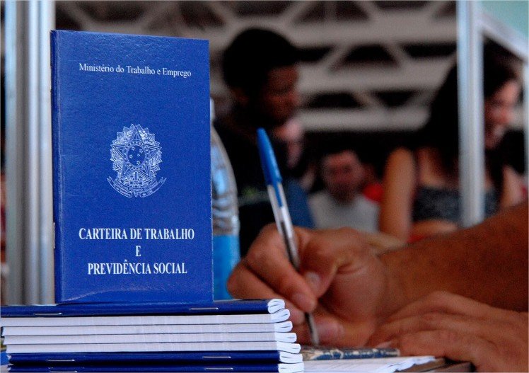 Transportadora oferece vagas com ganhos de até R$ 3,5 mil em Cuiabá