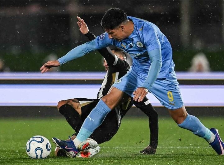 Galo perde para o City Torque, mas fará a final da Sula com o Boca