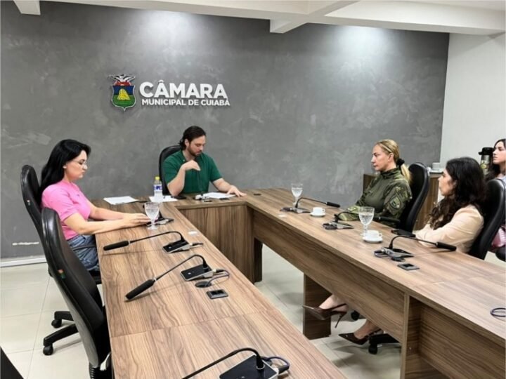 Comissão recebe secretária nomeada para o Bem-Estar Animal