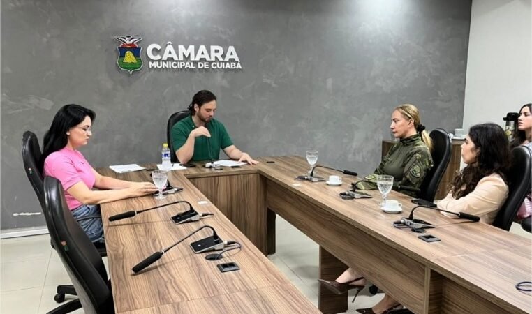 Comissão recebe secretária nomeada para o Bem-Estar Animal
