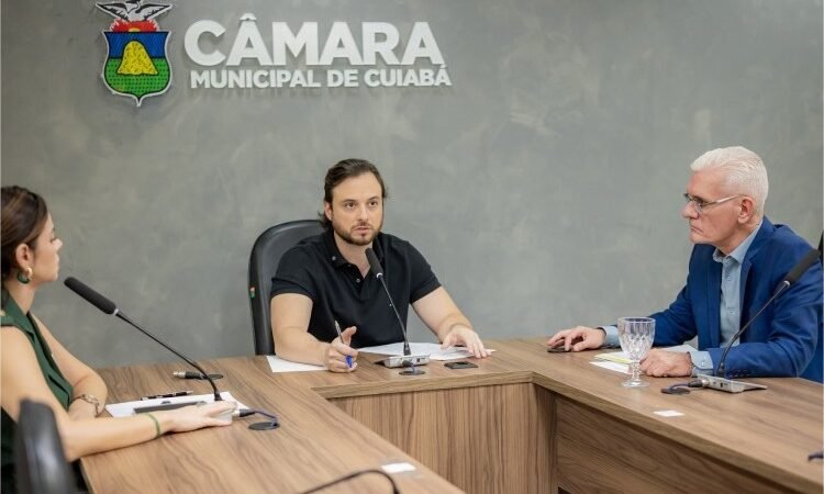 Comissão de Educação aprova projetos voltados à comunicação alternativa e ao ensino religioso