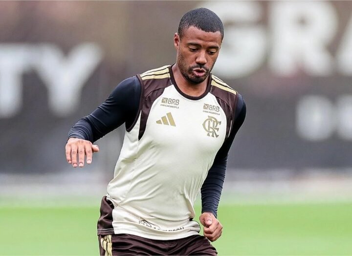 De la Cruz, do Flamengo, revela viver momento físico “muito bom”