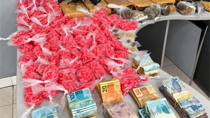 Rotam conduz dupla e apreende drogas, arma de fogo e R$ 28,8 mil em dinheiro em Cuiabá