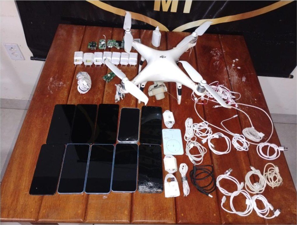 Operação na penitenciária de Rondonópolis resulta na apreensão de drone e materiais ilícitos