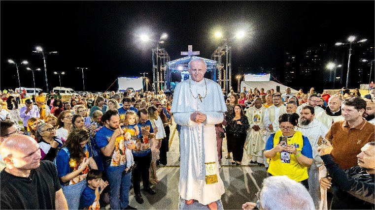 Escultura de São João Paulo II marca 35 anos da visita do Papa a Cuiabá