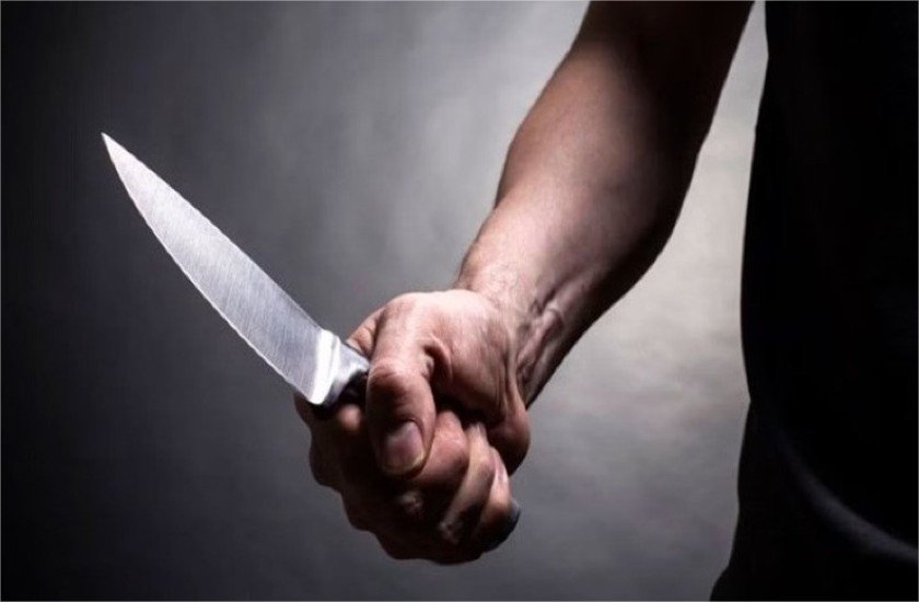 Homem é preso após esfaquear outro no pescoço durante bebedeira em casa