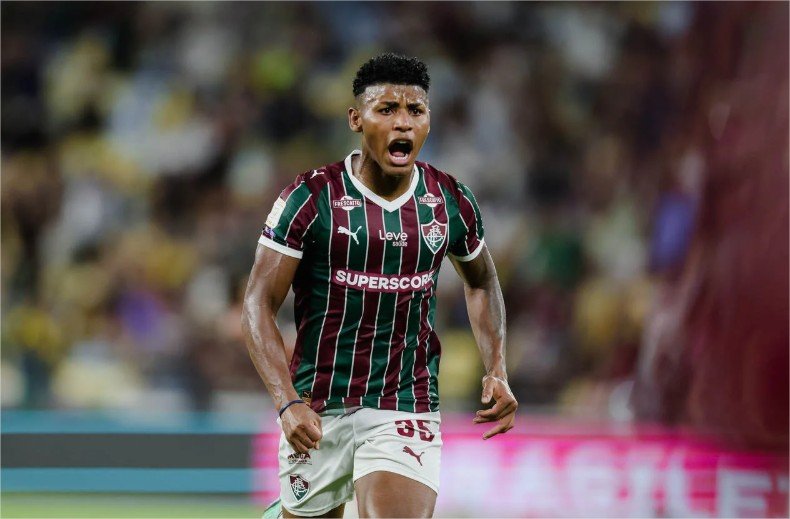 Com gol nos acréscimos, Fluminense vence o Internacional de virada