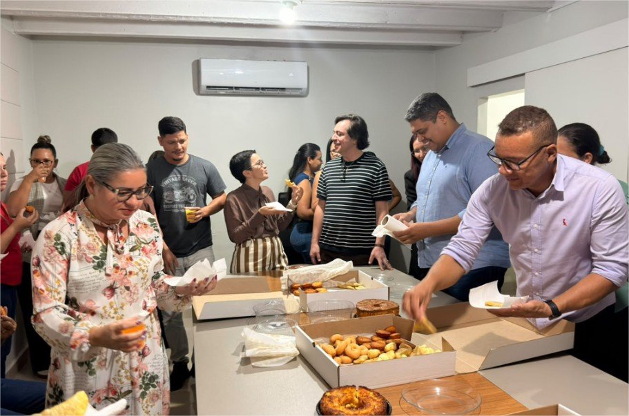 SMECEL homenageia servidores e reforça a importância de servir à população