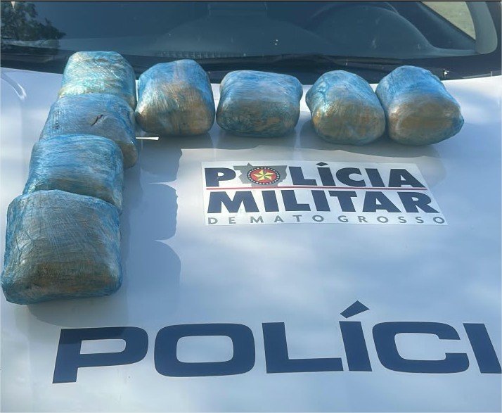 Polícias Militares de MT e Goiás prendem mulher e apreendem 25 quilos de skank em rodovia