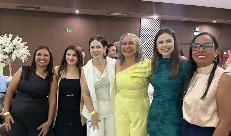 Michelly Alencar prestigia posse de novos gestores da rede municipal de ensino de Cuiabá