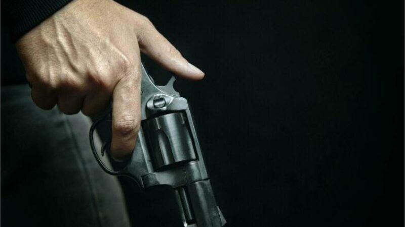 Ex-amante pega mais de 40 anos de cadeia após matar mulher com dois tiros no rosto