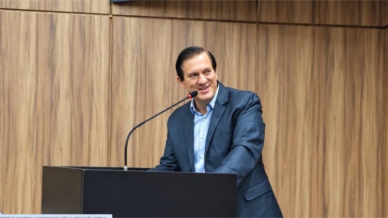 Eleito deputado federal, ex-secretário Coronel Roveri visita a Câmara de Várzea Grande e reafirma compromisso com o município