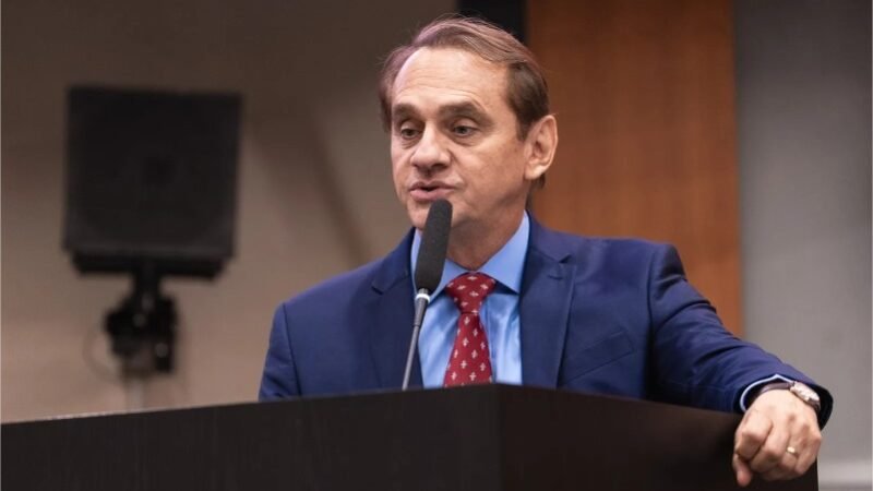 Wilson Santos propõe dispositivos de localização para ampliar a segurança de autistas em MT