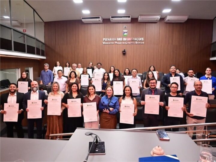 Paula Calil homenageia síndicos e destaca importância do trabalho para a comunidade