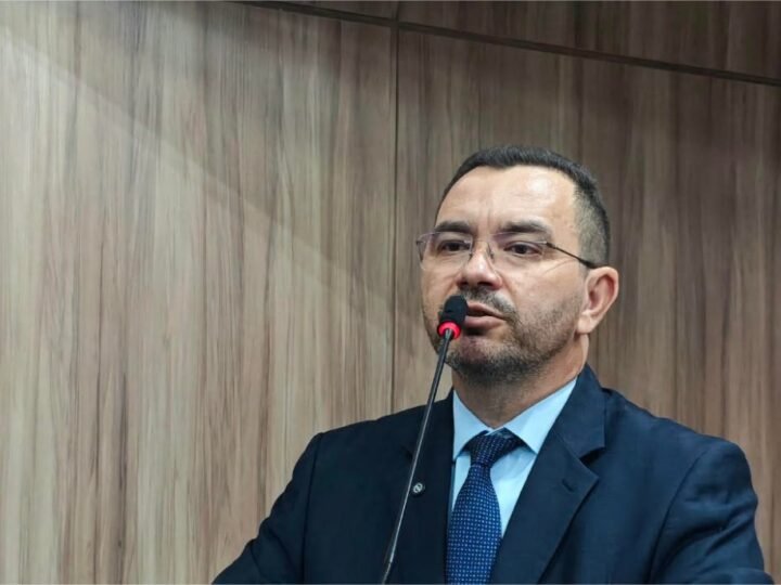 Vereador Alessandro Moreira destaca obra de drenagem no Joaquim Curvo e cobra melhorias para residenciais
