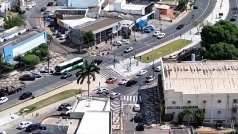 Motoristas devem fazer retorno próximo à Decorliz pela laçada de quadra