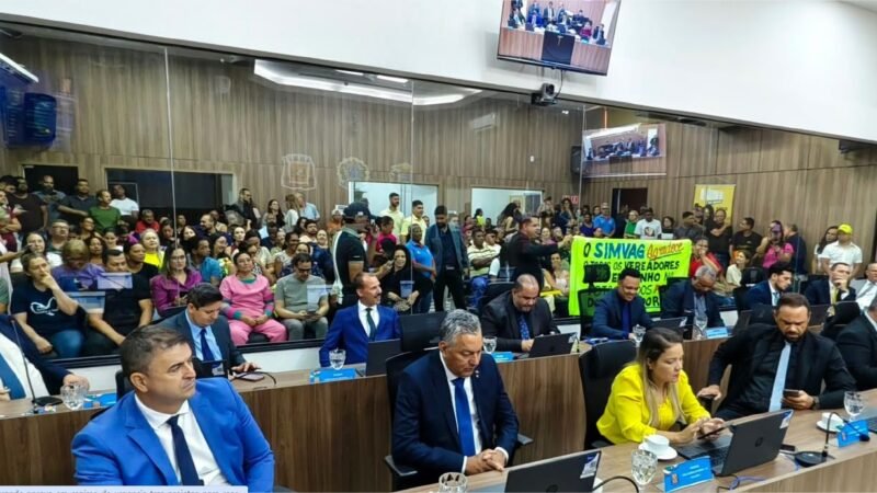 Câmara de Várzea Grande aprova em regime de urgência três projetos para reorganizar a Educação municipal