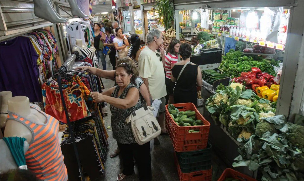 Cortes em auxílios sociais podem gerar retração em cidades do interior
