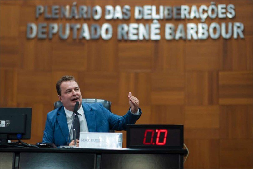 ALMT aprova projeto de Max que facilita negociação de débitos com o Estado