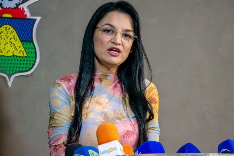 Samantha acusa esquerda de terrorismo eleitoral: “Muita gente caiu”